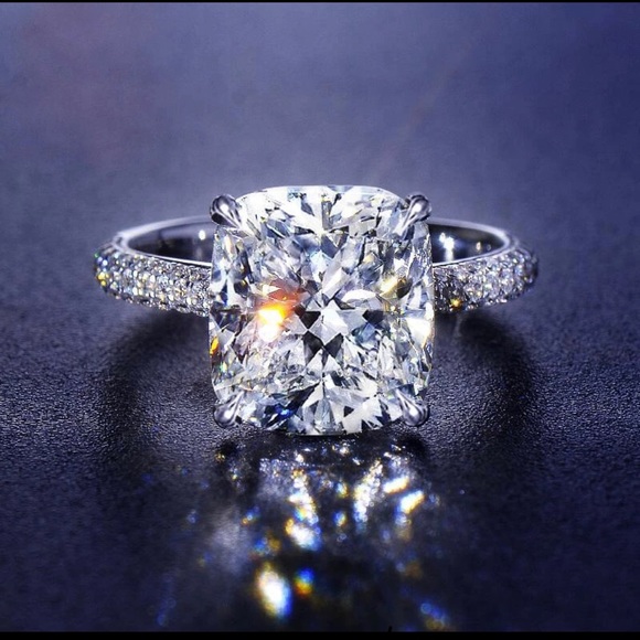 Stunning Sterling silver Cushion cut 3ct AAAAA CZs - Picture 4 of 6